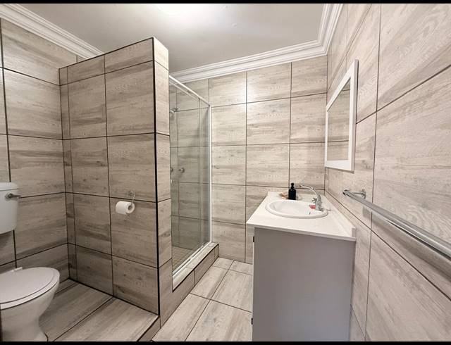 5 BEDROOM HOUSE FOR SALE IN HUTTENHEIGHTS